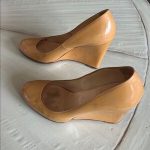 Christian Louboutin Camel Heels patent 38 1/2